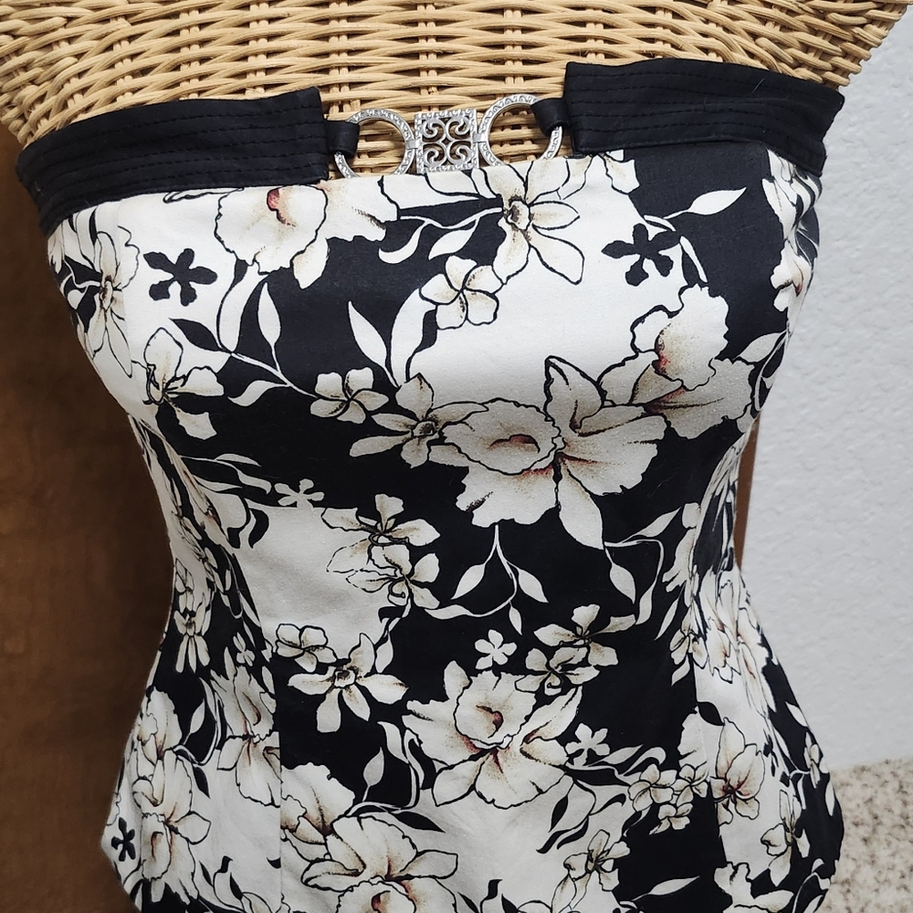 White House Black Market corset